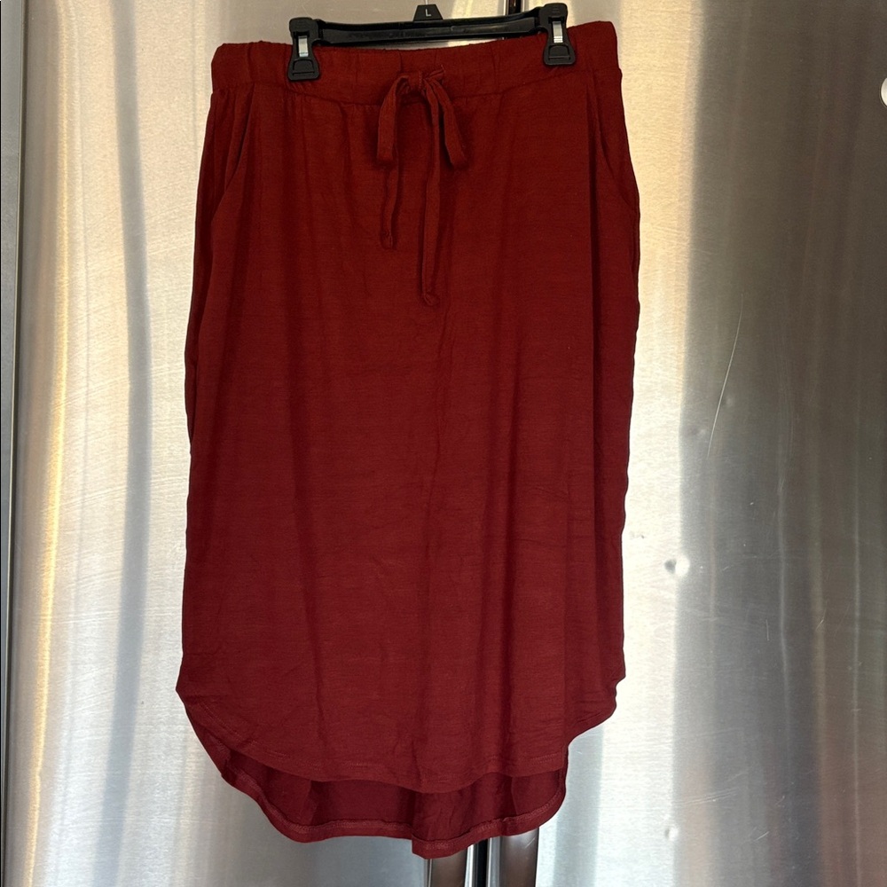 Zenana Outfitters High Low Skirt in Deep Rust